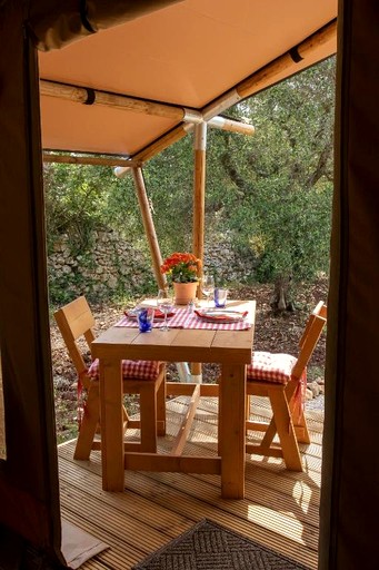 Domus Olea Glamping | Safari Tents (Ceglie Messapica, Puglia, Italy)