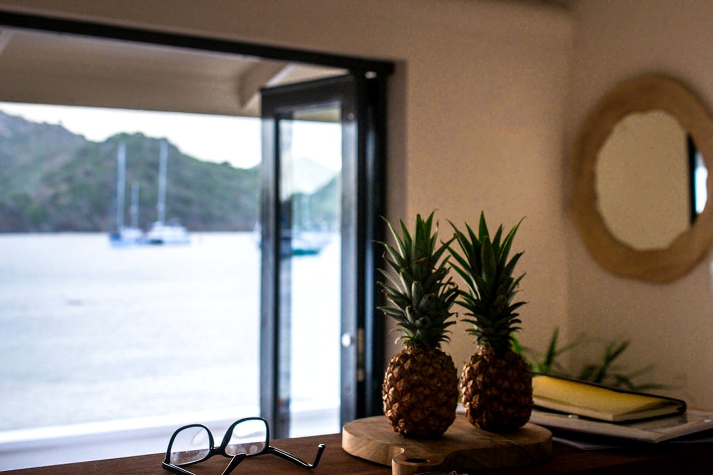Oceanview Glamping Cabin – Modern Beachfront Retreat in English Harbour, Saint Paul