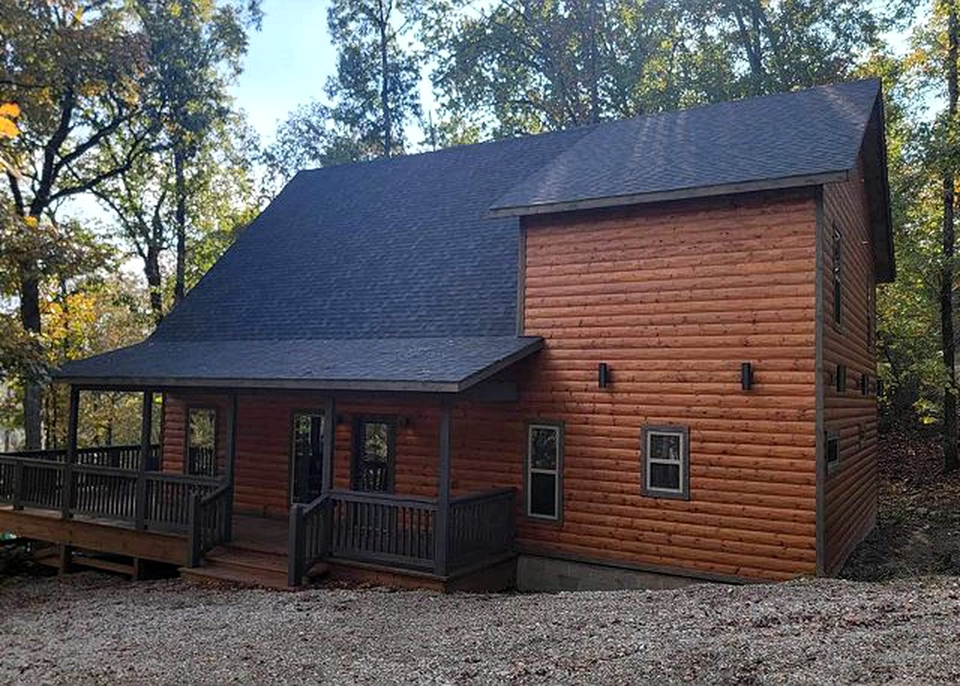 Ouachita Mountains Glamping Getaway: Cozy Pet-Friendly Cabin in Hochatown, Oklahoma, near Broken Bow Lake