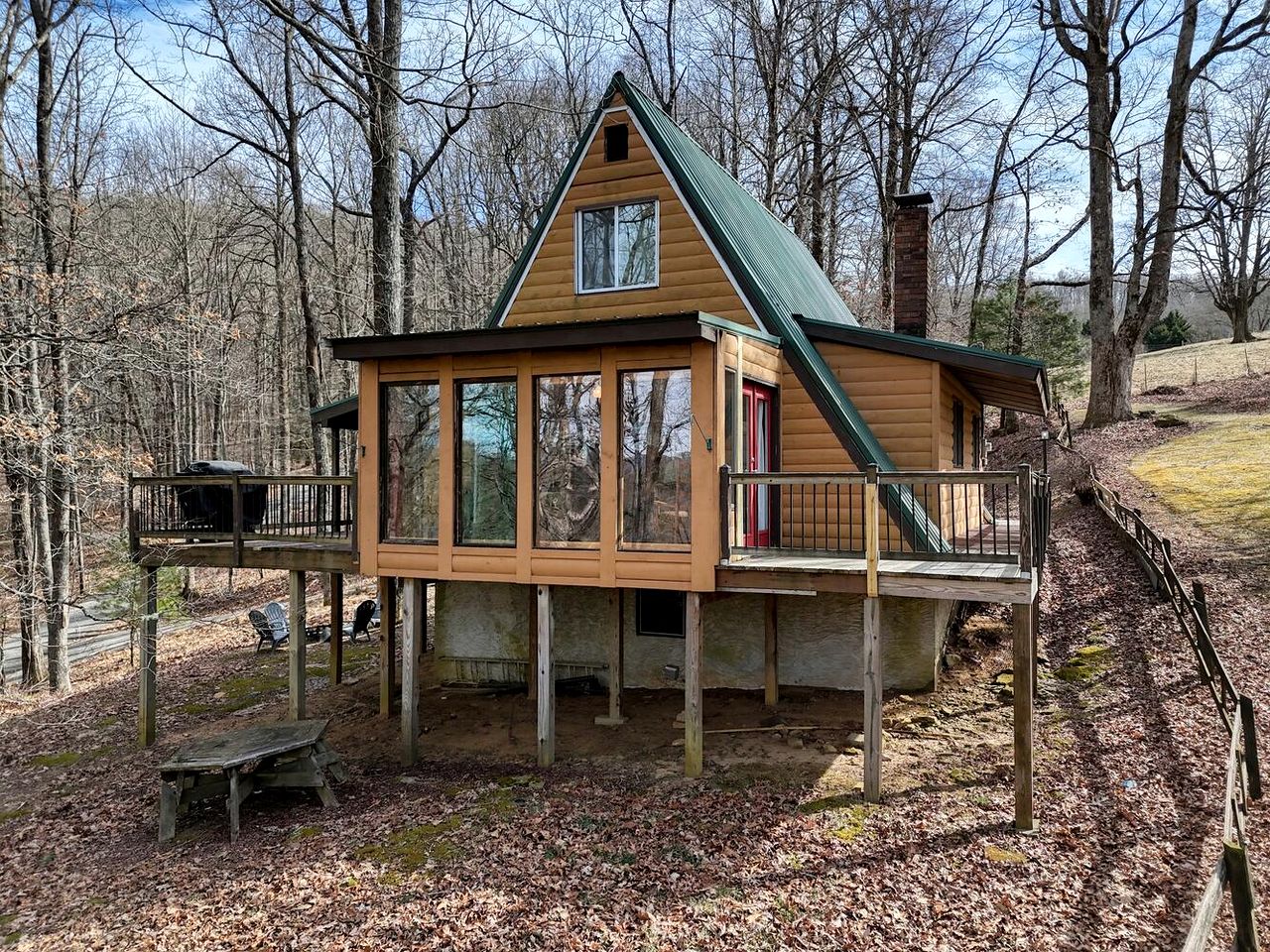 Cozy Getaways in this Cute A-Frame Cabin in Suches, Georgia | A-Frames (Suches, Georgia, United States of America)