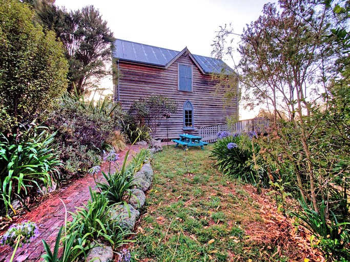 Cottages (Kaikoura, South Island, New Zealand)