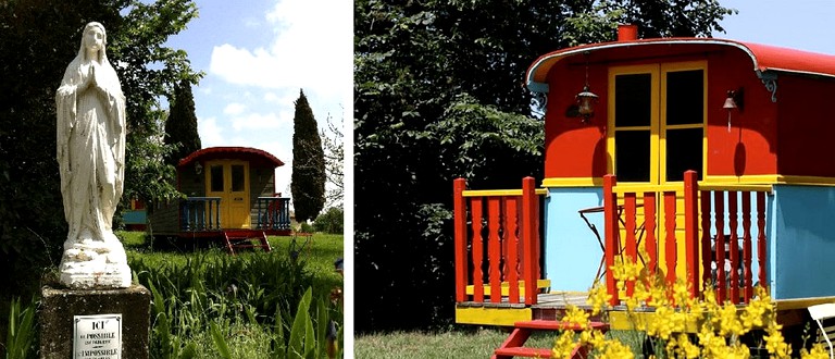Couples' Vacation Caravan Rental with a Swimming Pool in Aude, France | Caravans (Pech Luna, Occitanie, France)