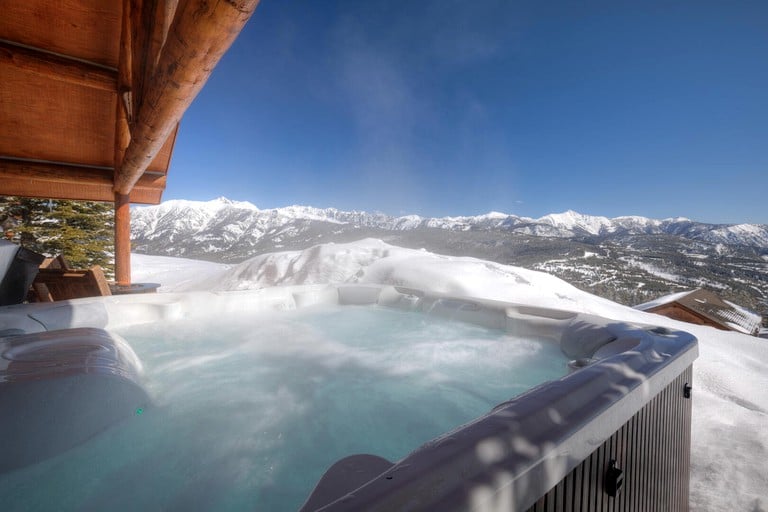 Log Cabins (United States of America, Big Sky, Montana)