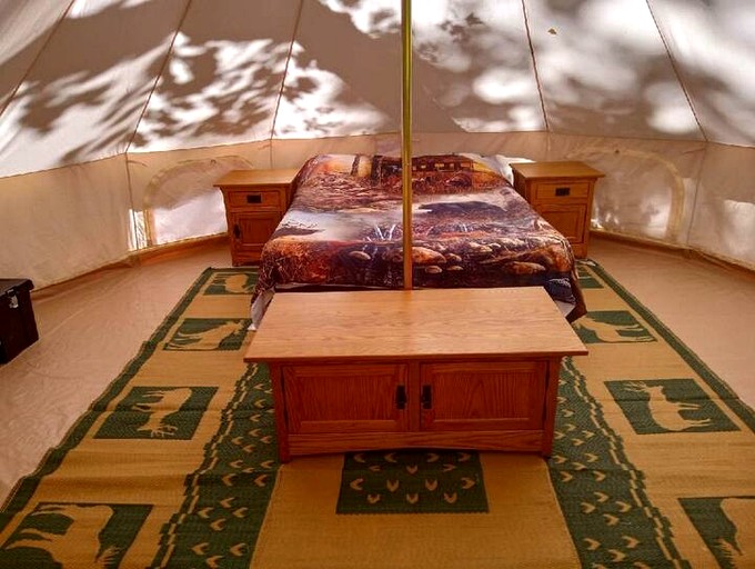 Lookout Mount Kamps | Yurts (Mount Solon, Virginia, United States of America)
