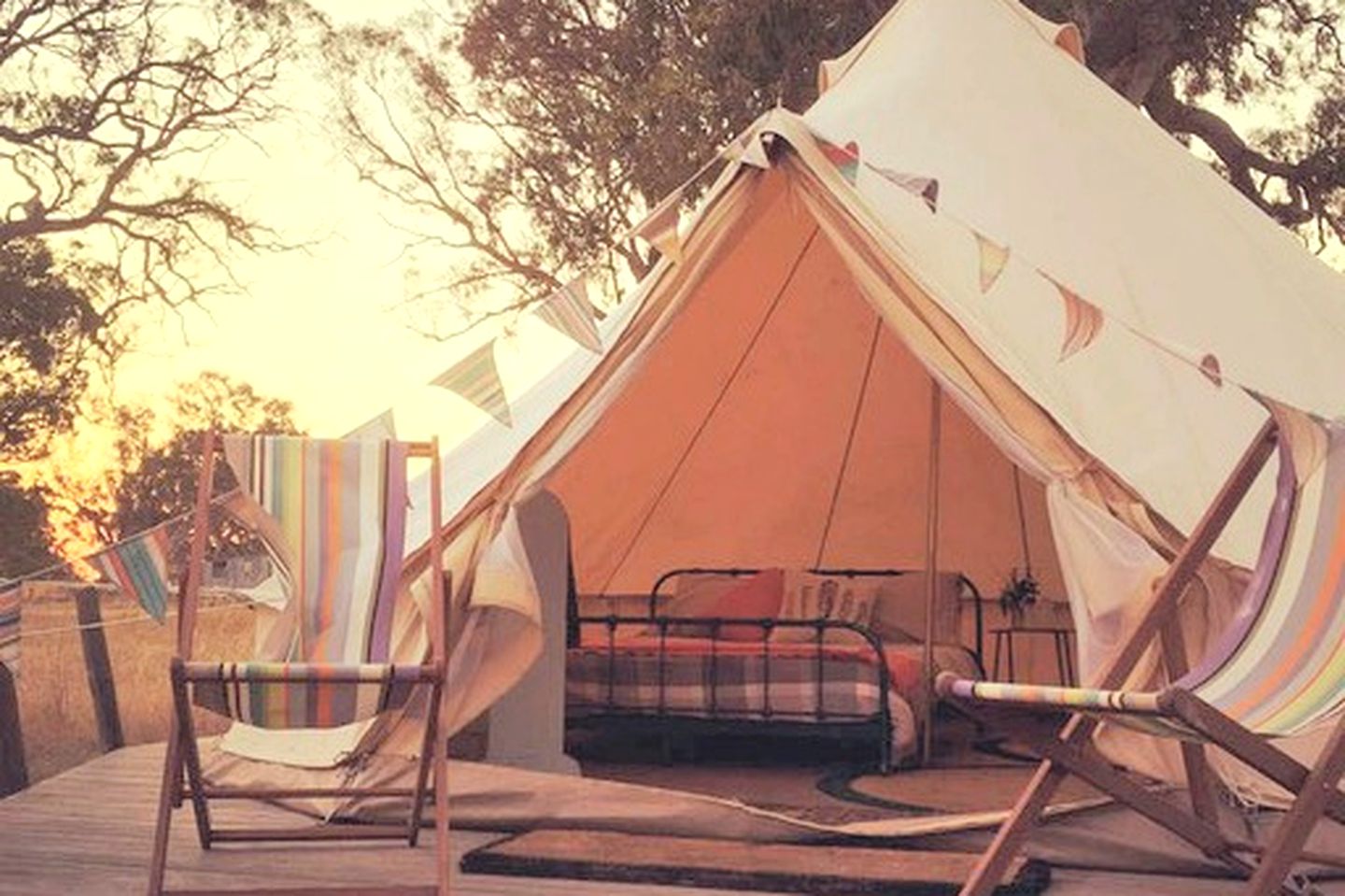 Incredible sunrise view of a charming piece of Coonawarra accommodation