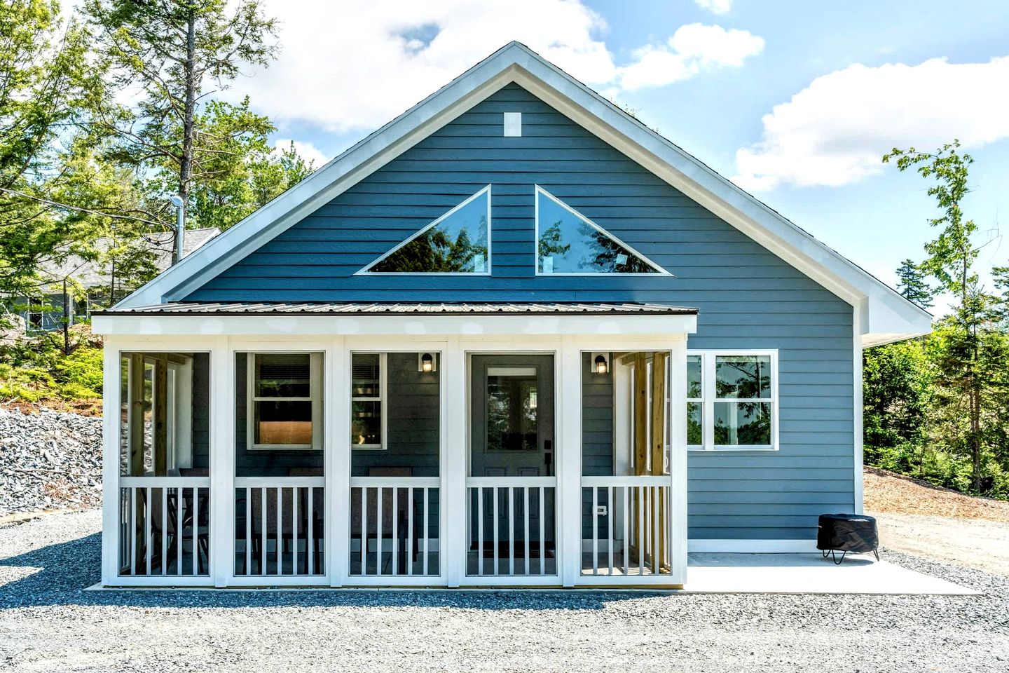 Pet-Friendly Lakeside Cabin with Fire Pit & Screened Porch near Flanders Pond in Sullivan, Maine
