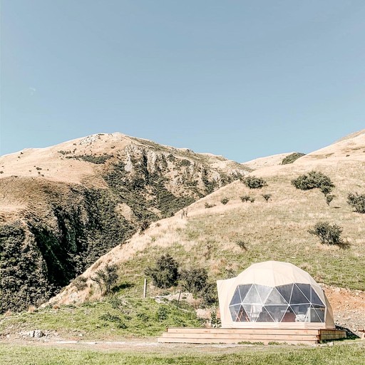 Domes (New Zealand, Moke Lake, South Island)
