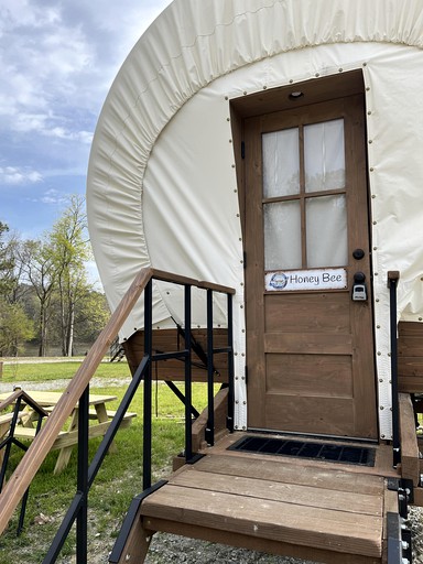 Caravans (United States of America, Lillington, North Carolina)