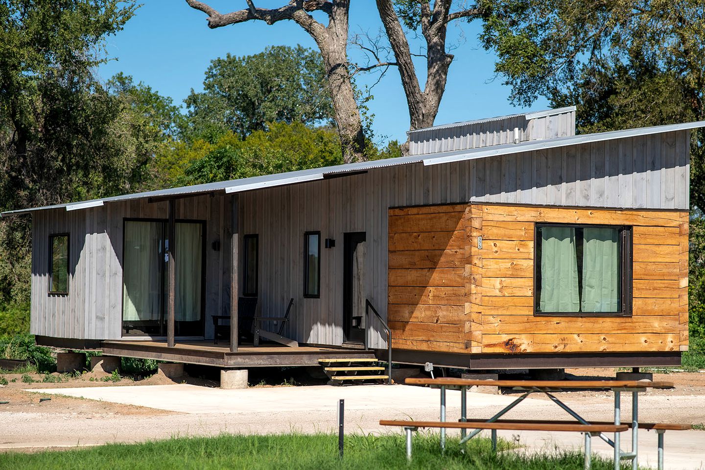 Cute Cabin Rental in Waco, for Wonderful Family Glamping in Texas