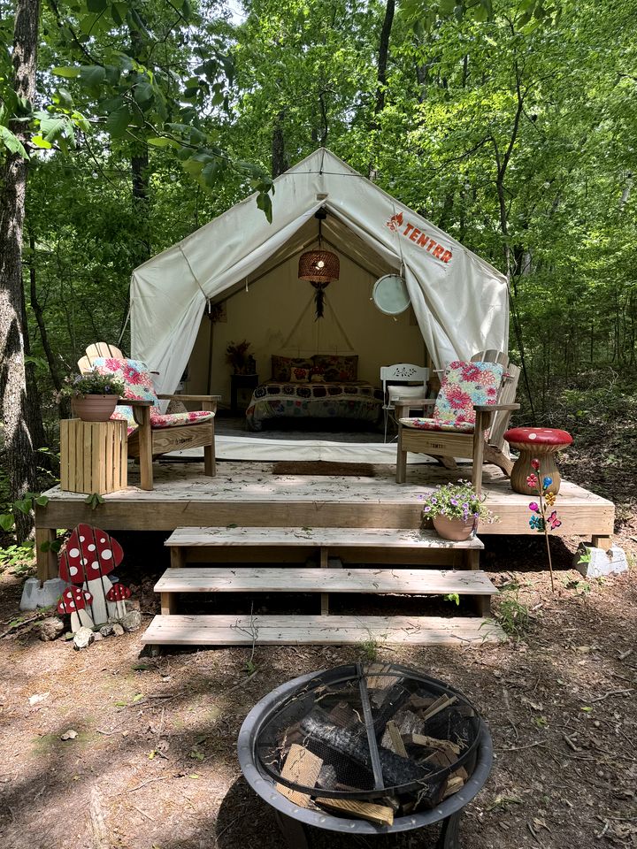 Tented Cabins (United States of America, LaFayette, Georgia)