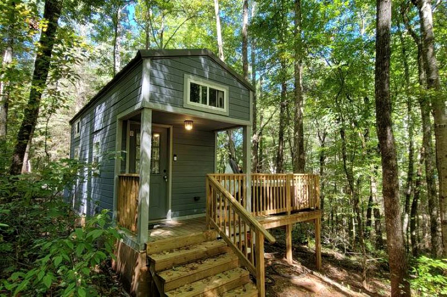 Amazing Pet-Friendly Tiny House Rental with Hot Tub in the Chattahoochee National Forest, Georgia