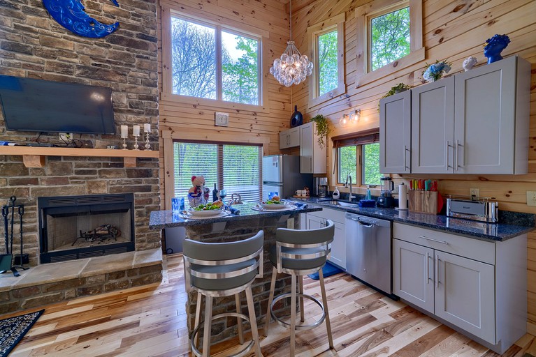 Log Cabins (United States of America, Logan, Ohio)