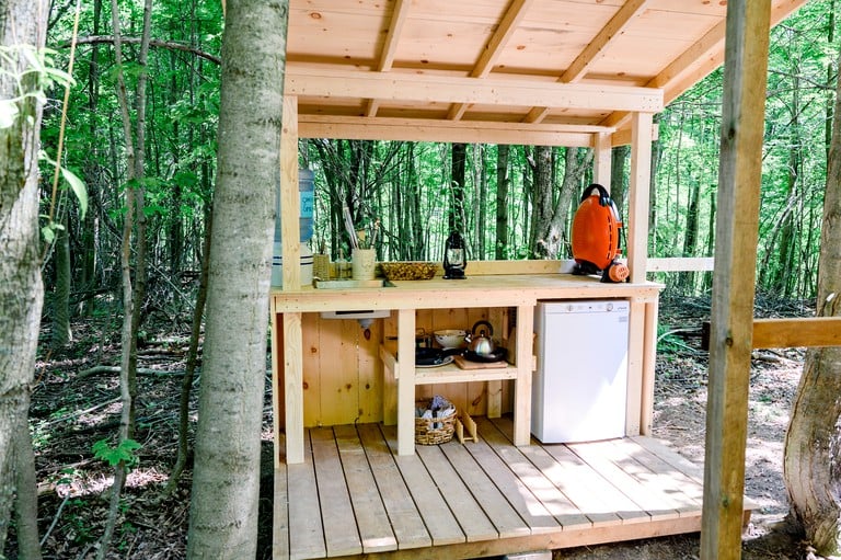Safari Tents (Canada, Lucknow, Ontario)
