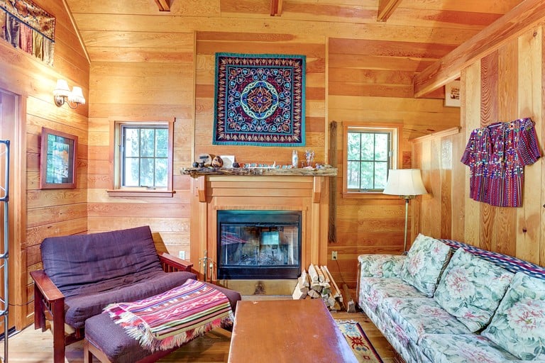 Cabins (United States of America, McKenzie Bridge, Oregon)