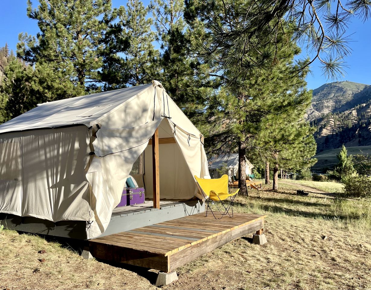 Safari Tents (United States of America, North Forks, Idaho)
