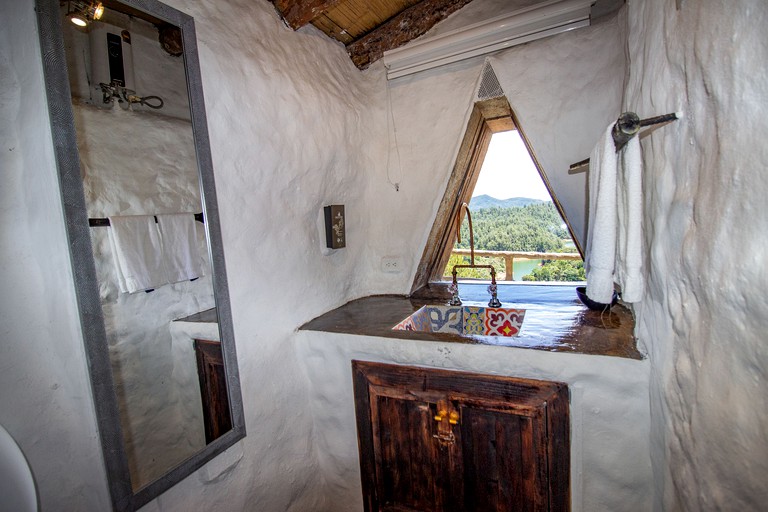 Hobbit Houses (Colombia, Peñol, Antioquia)