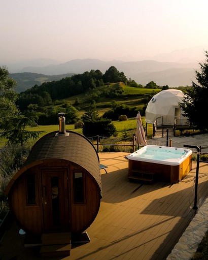 Domes (Italy, Carovilli, Molise)