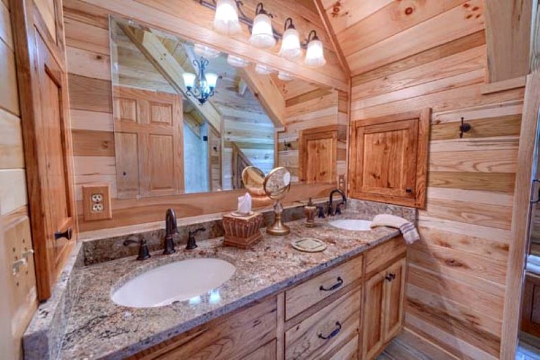 Cabins (United States of America, Logan, Ohio)