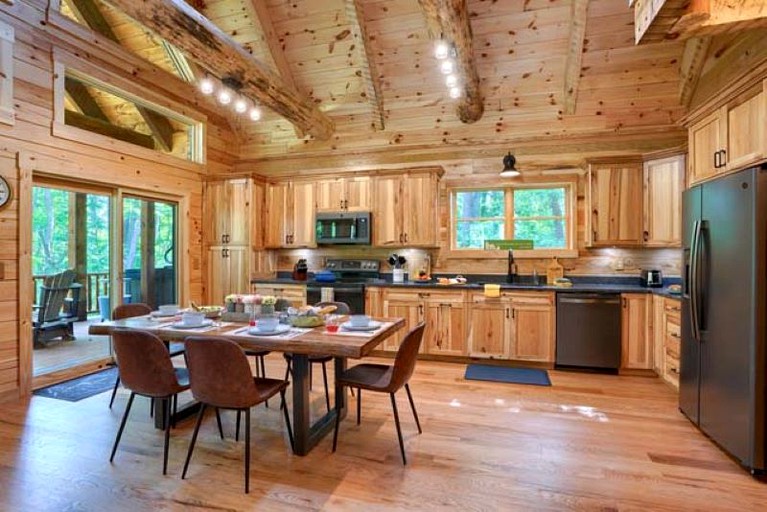 Cabins (United States of America, Logan, Ohio)