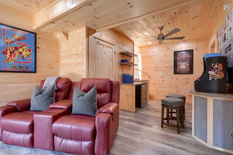 Cabins (United States of America, Logan, Ohio)
