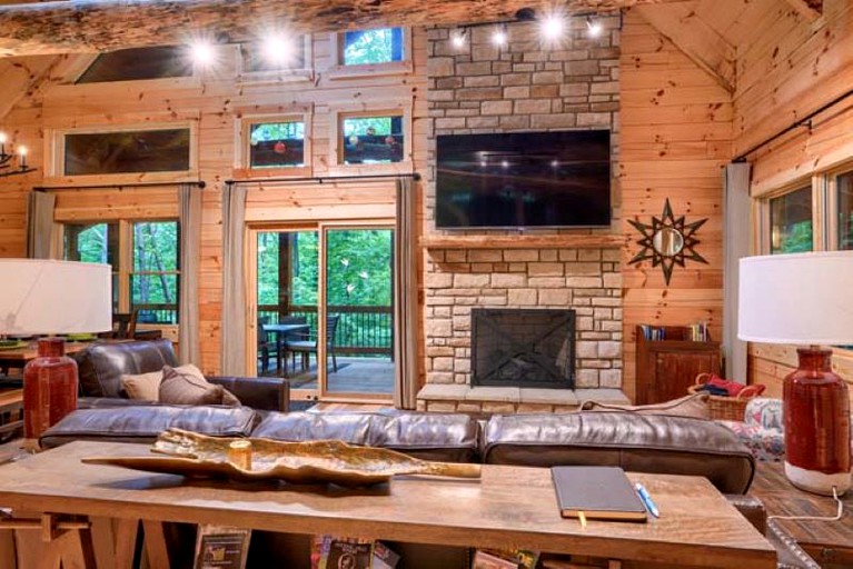 Cabins (United States of America, Logan, Ohio)