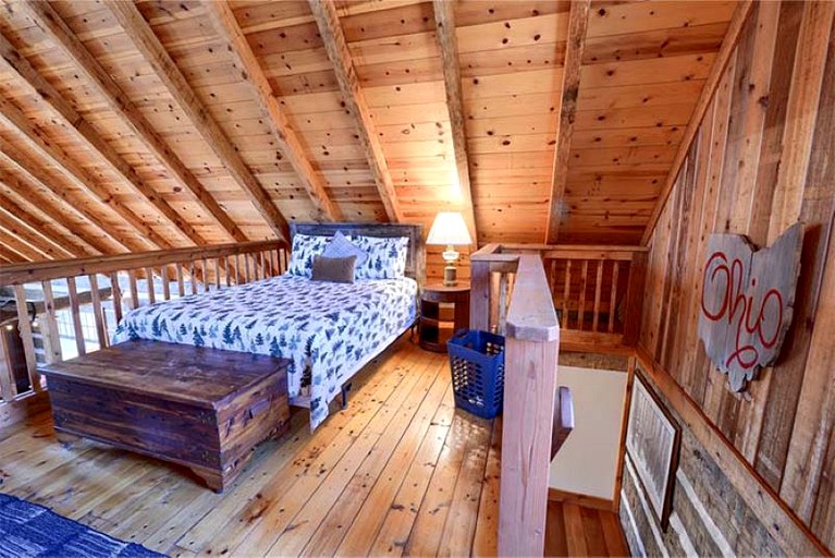 Cabins (United States of America, Logan, Ohio)