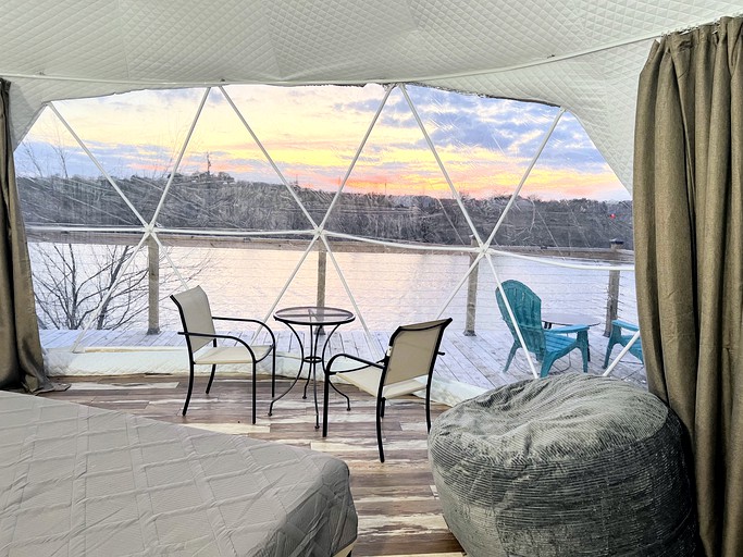 Domes (United States of America, Rogers, Texas)