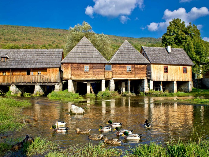 Awesome A-Frame Accommodations with Gacka River Views and Jacuzzi Access in Ličko Lešće, Croatia