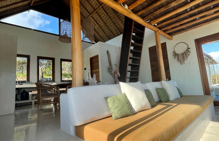 Awe-Inspiring Scenery for a Truly Serene Vacation Rental Getaway with Infinity Pool, Sekongkang, Indonesia