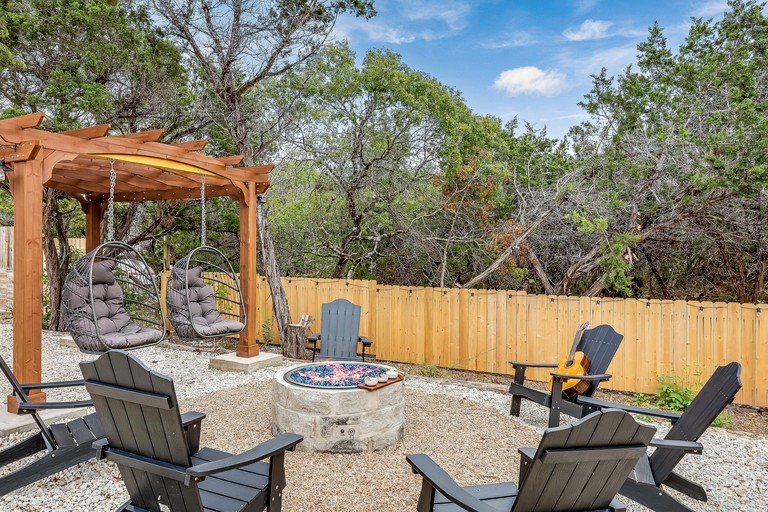 Cabins (United States of America, Leander, Texas)