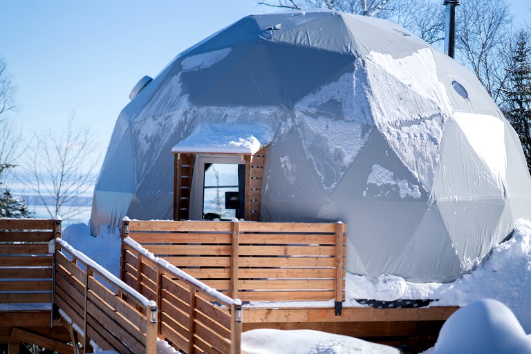 Gorgeous Modern Dome with Breathtaking Views and a Wood-Burning Fireplace for an Unforgettable Escape near Baie-Saint-Paul, Quebec