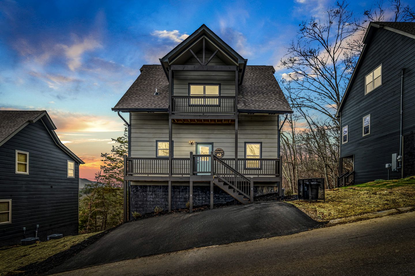 Great Smoky Mountain Retreat in this Luxury Cabin Rental for 10 with a Pool in Tennessee