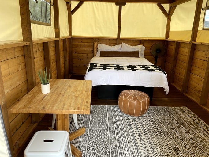 Tented Cabins (United States of America, Buena Vista, Colorado)