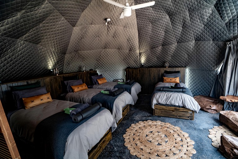 Domes (Australia, Tom's Creek, New South Wales)