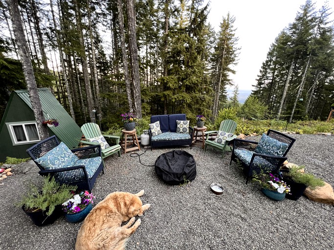 Cabins (United States of America, Hoodsport, Washington)