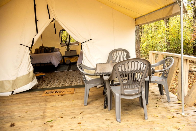 Safari Tents (United States of America, Brasstown, North Carolina)