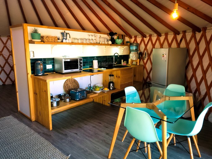 Yurts (Chile, --, Maule)