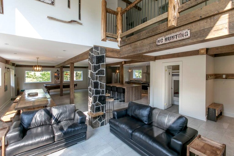 Cottages (Canada, Morin-Heights, Quebec)