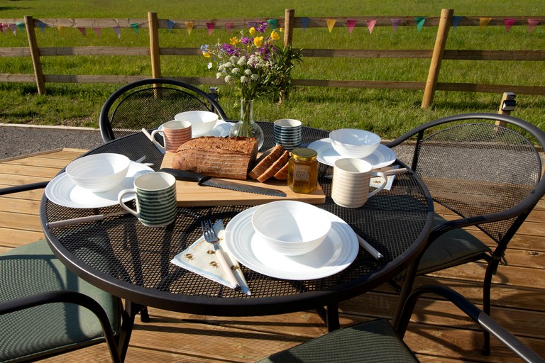Cabins (United Kingdom, Laughton, East Sussex)