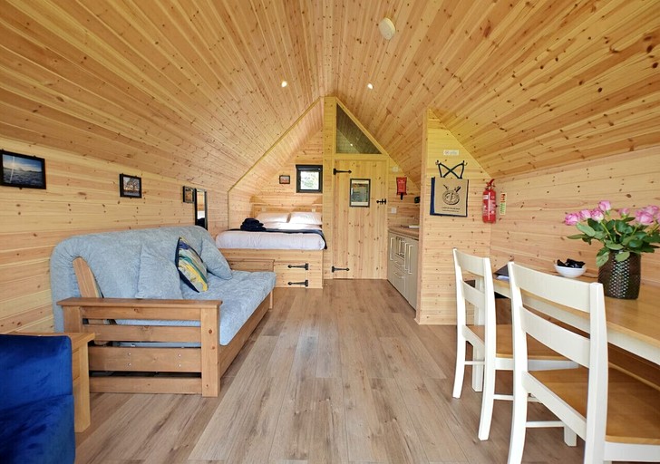 Cabins (United Kingdom, Laughton, East Sussex)