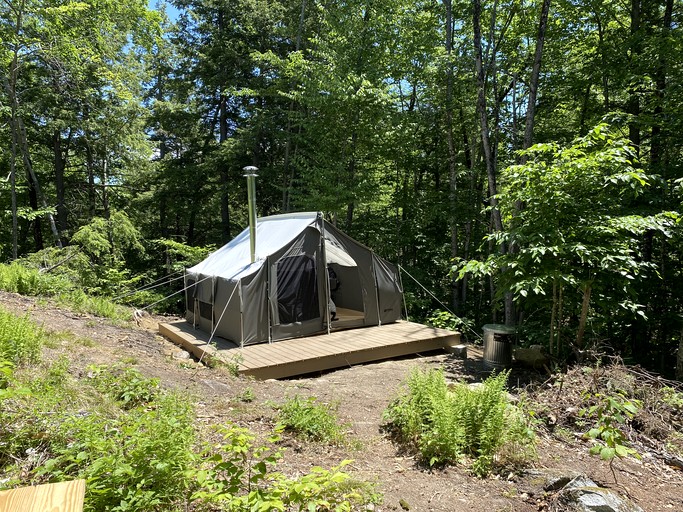 Tented Cabins (United States of America, East Wakefield, New Hampshire)
