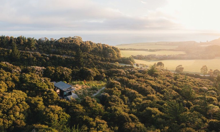 Beautiful Pod with Breathtaking Farm and Sunset Views in Canterbury