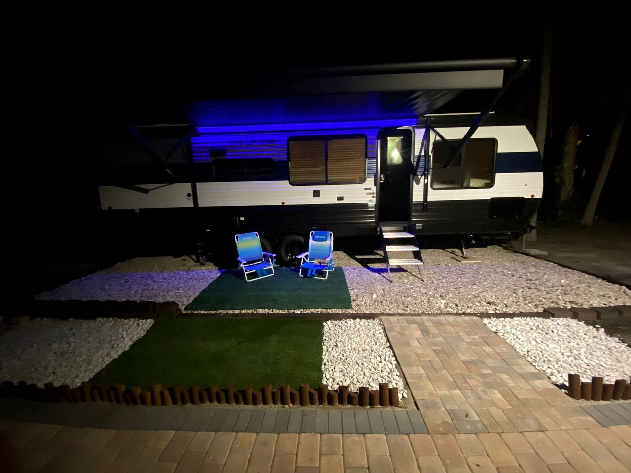 Amazing Camper Fully Equipped in Tampa, Florida