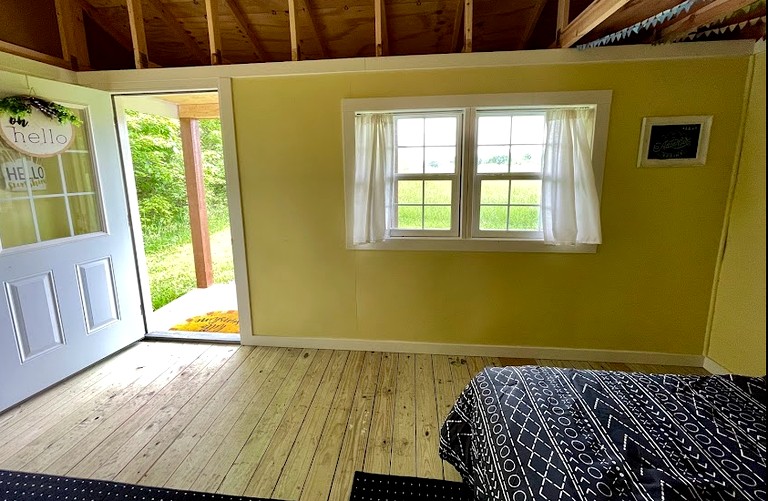 Cabins (United States of America, Oberlin, Ohio)