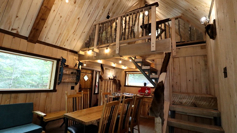 Cabins (Canada, Nominingue, Quebec)
