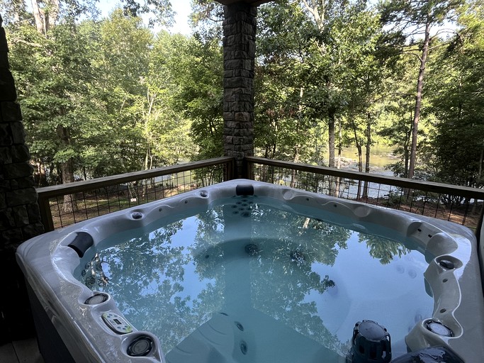 Cabins (United States of America, Demorest, Georgia)