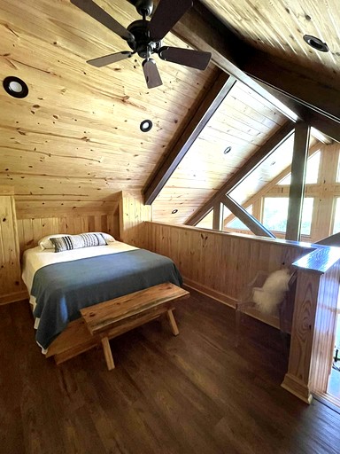 Cabins (United States of America, Claxton, Georgia)