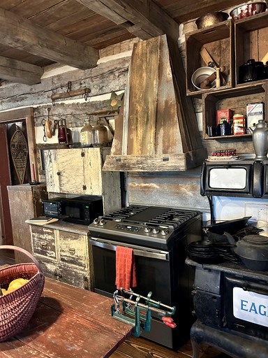 Log Cabins (United States of America, Rutherfordton, North Carolina)