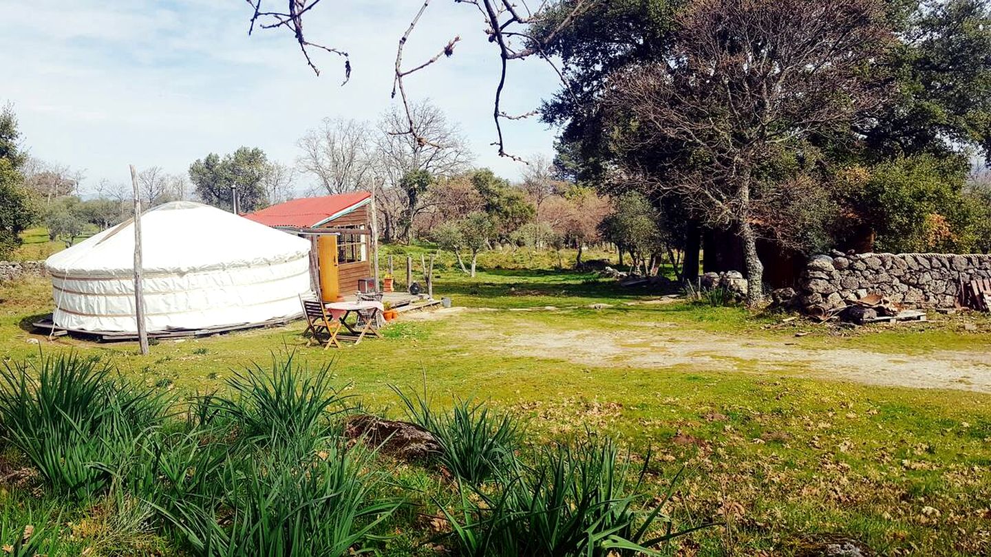 Magical Yurt with Beautiful Outdoor Countryside in Portugal