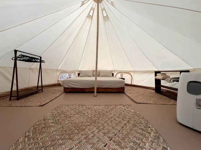 Bell Tents (Mexico, Bacalar, Quintana Roo)